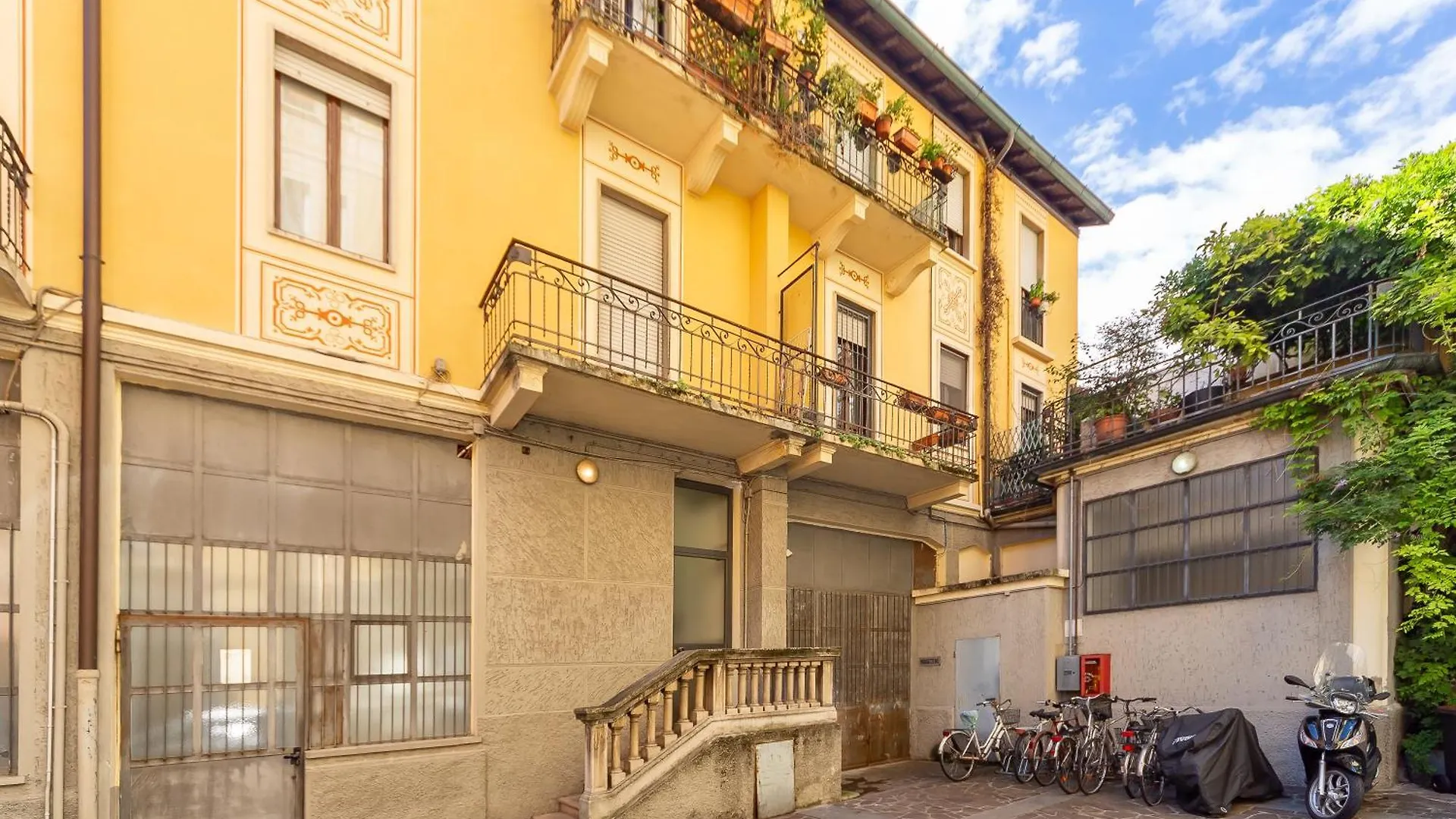 Appartamento Casa Luce Con Terrazza Milano
