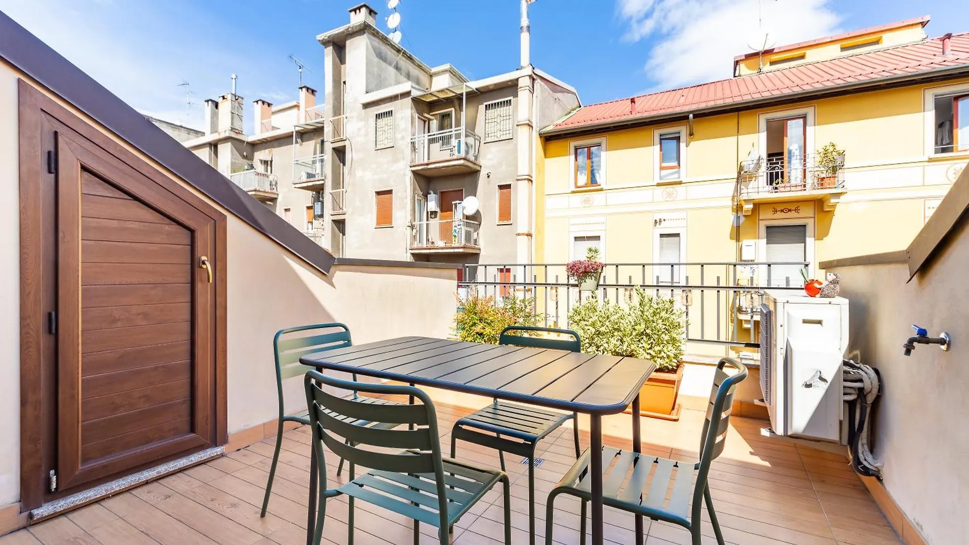 Appartamento Casa Luce Con Terrazza Milano